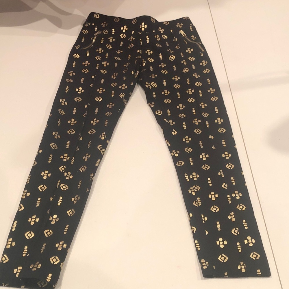 CHEROKEE Black and Gold Patterned Stretch pants Zipper details Girls 8 NWOT